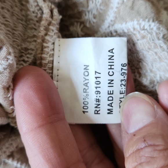 Solitaire Beige Floral Lace Blouse - Picture 7 of 7